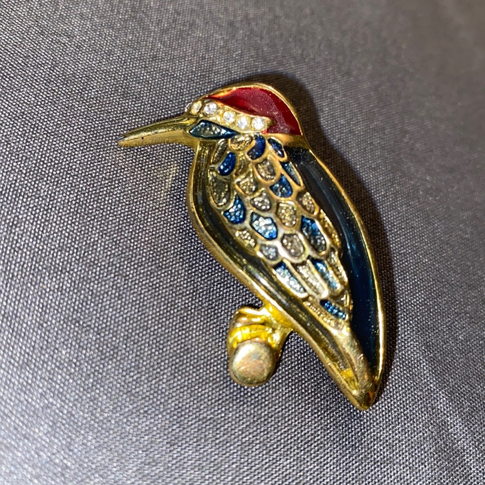 3/$30 Vintage Humming Bird Brooch